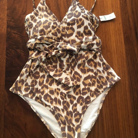 Aerie Leopard full Coverage One Piece Swimsuit size Small NWT - Picture 2 of 5